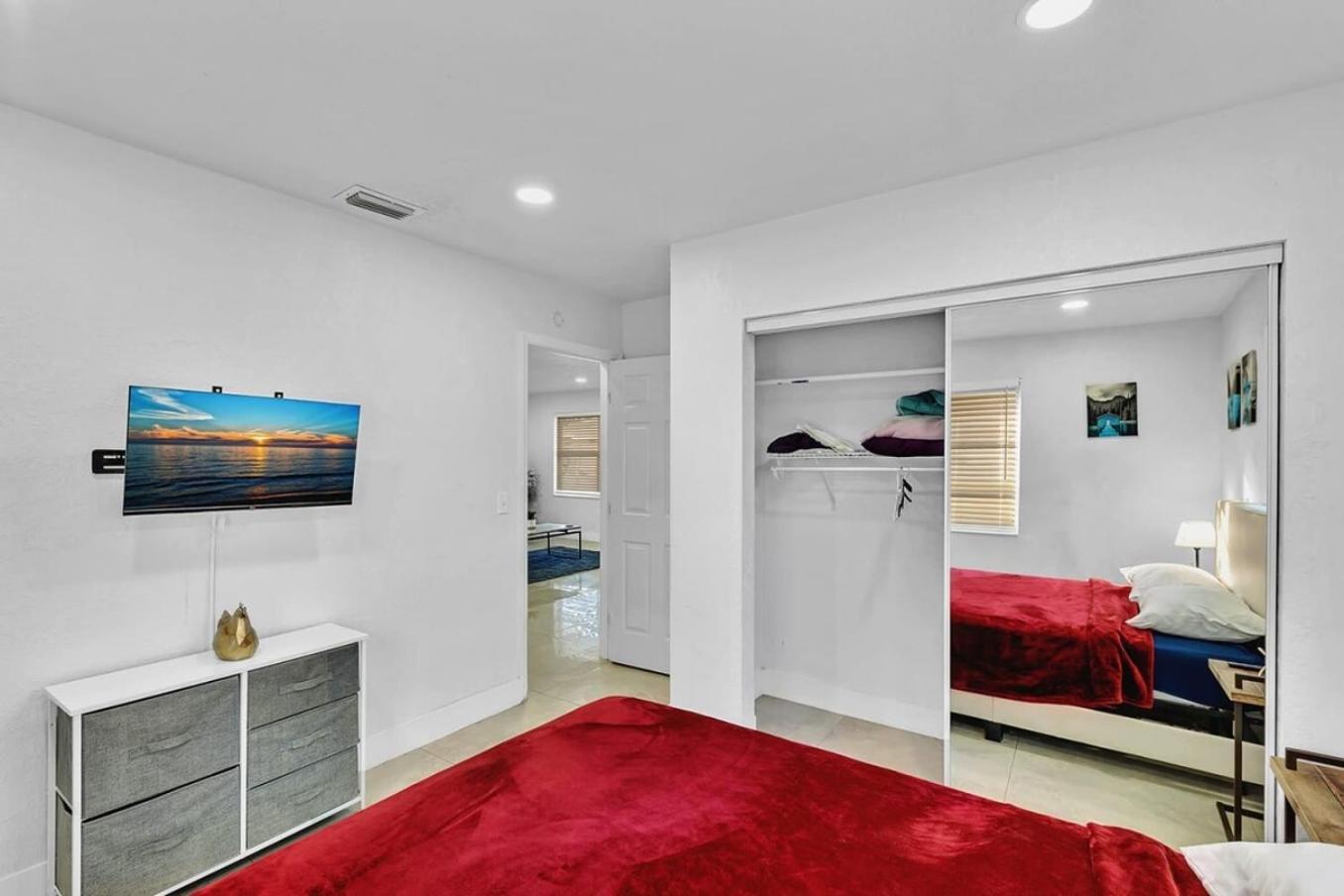 2 Bdrm Modern House Mins From Beach & Casino Hb1 Галландейл-Біч Екстер'єр фото